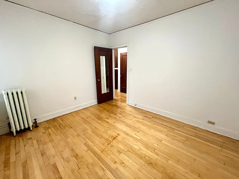 1806 E Kenmore Pl — Photo 6