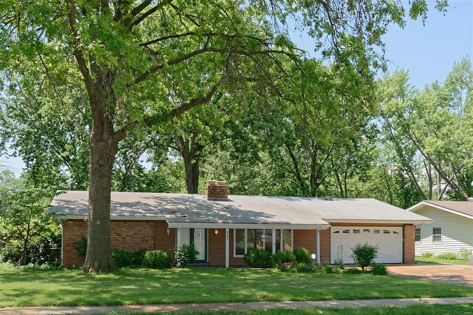 1543 Ross Ave photo 1