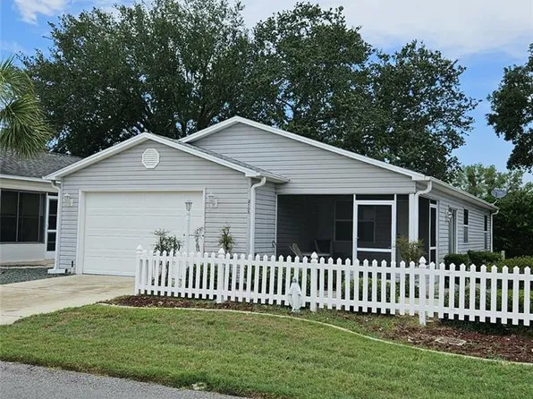 2105 Escobar Ave, The Villages, FL 32159