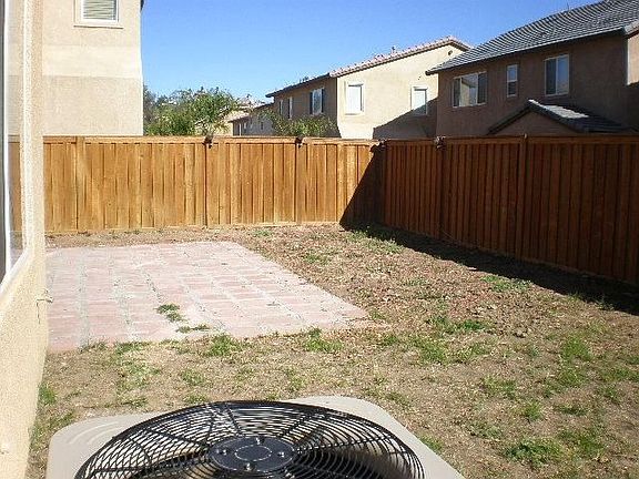 4th image of 33006 Seville St