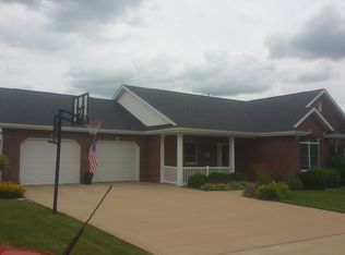 457 2nd St SW, Epworth, IA 52045
