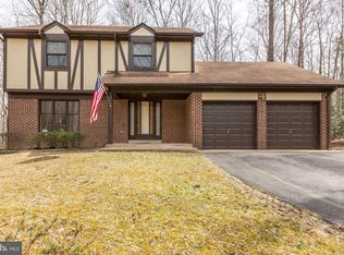 10279 Greystone Rd, Manassas, VA 20111