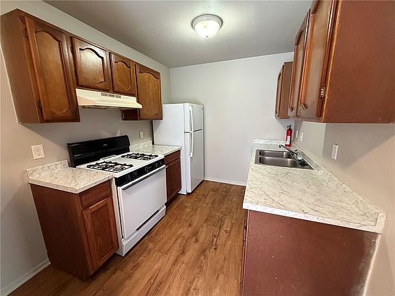 3rd image of 804 Navidad St #B