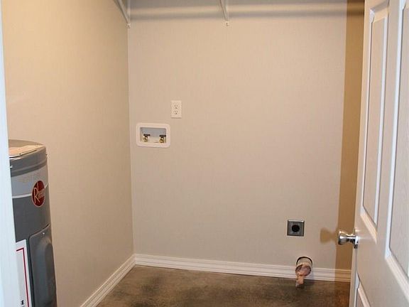 3rd image of 412 W 5th St
