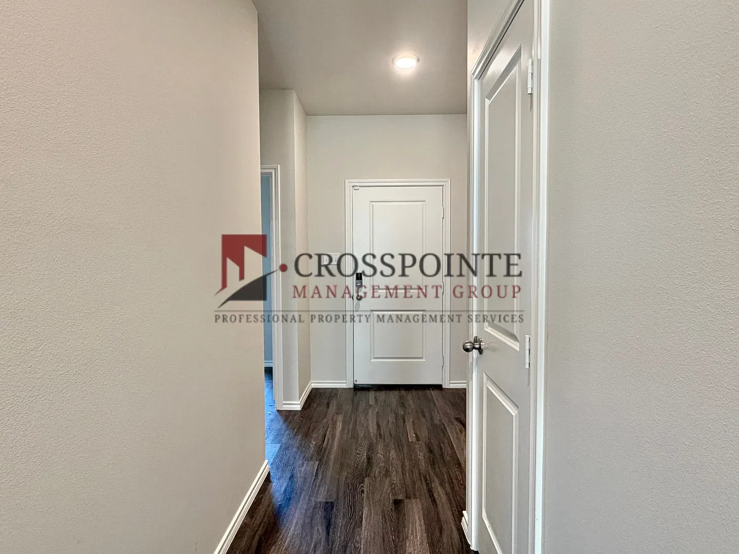 Spacious 3 Bedroom, 2 Bathroom Home with 2-Car Garage & Large Fenced Backyard! — Photo 3