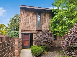 2801 Downing Way, Columbus, OH 43221