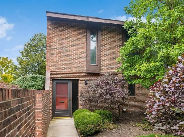 2801 Downing Way, Columbus, OH 43221