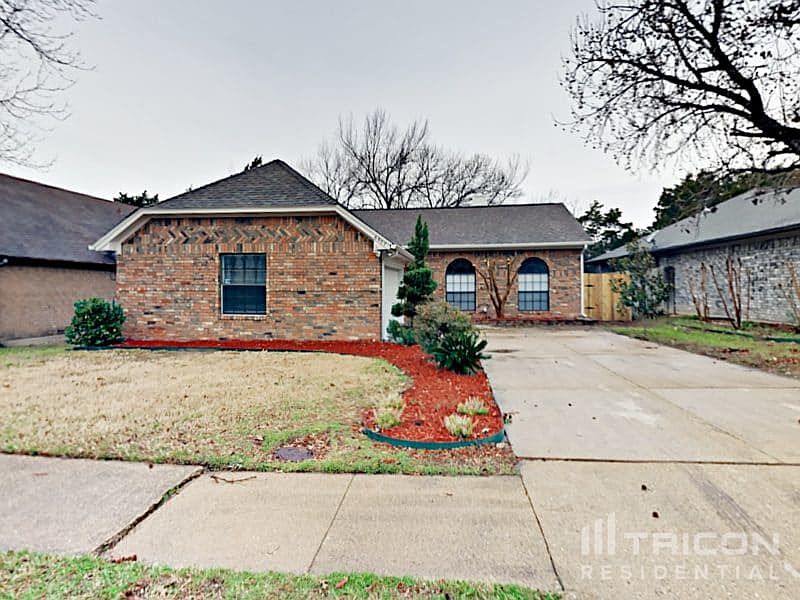 1st image of 6907 Rolling Creek Ln