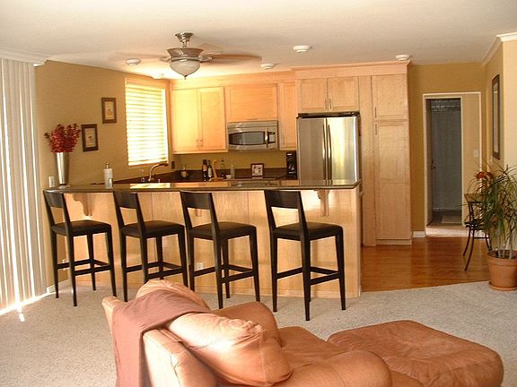 Beautifully remodeled granite kitchen with stainless appliances 
