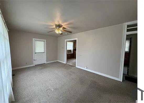 2 bed, 804 sqft, $1,700 — Photo 2