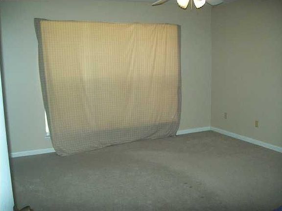 4th image of 200 Harwell St