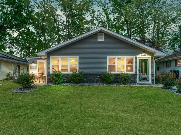 8 Poplar Ave, Hammonton, NJ 08037