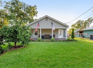 312 S 6th St, Highlands, TX 77562