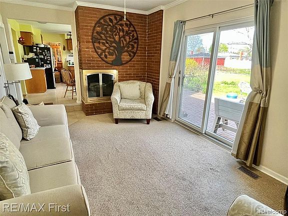 3rd image of 29820 Apolonia Dr