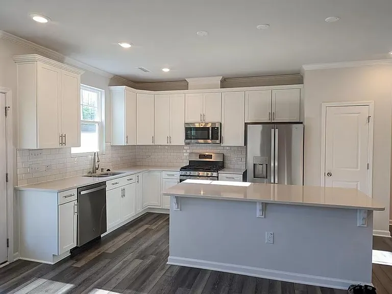 512 Hazy Hills Ln — Photo 4