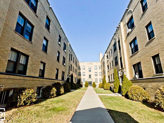 5th image of 1940 W Wilson Ave APT 2J