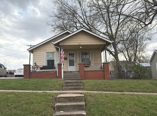 1002 Broadway St, Pleasant Hill, MO 64080
