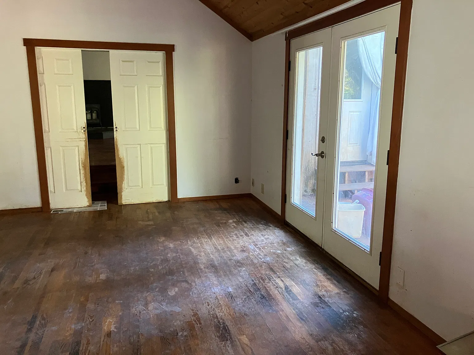 2 bed, 1.5 bath, 2800 sqft, $1,800 — Photo 4