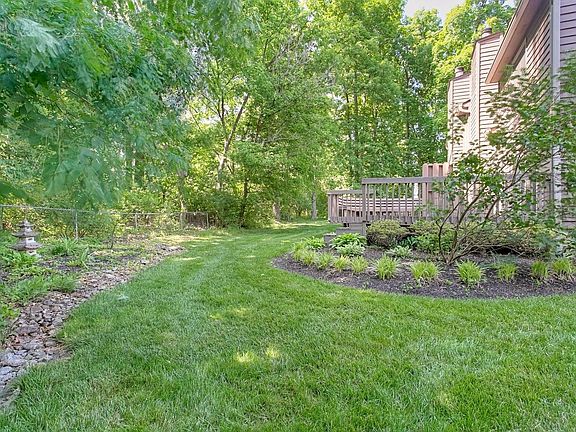 3rd image of 5313 Hickory Trail Ln