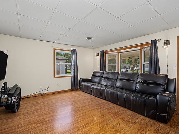 4th image of 716 Seibert Ave