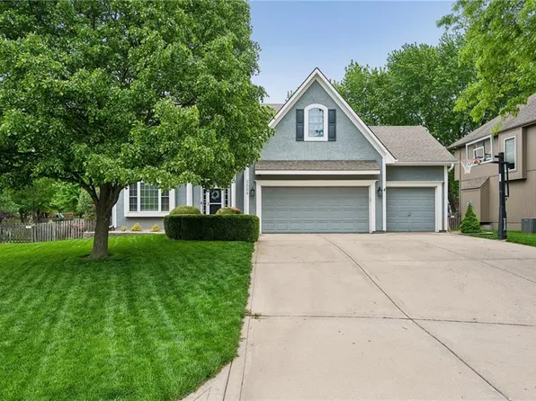 2524 SW 12th Cir, Lees Summit, MO 64081
