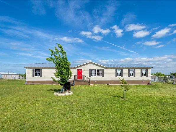 109 Hilltop Meadows Dr, Springtown, TX 76082