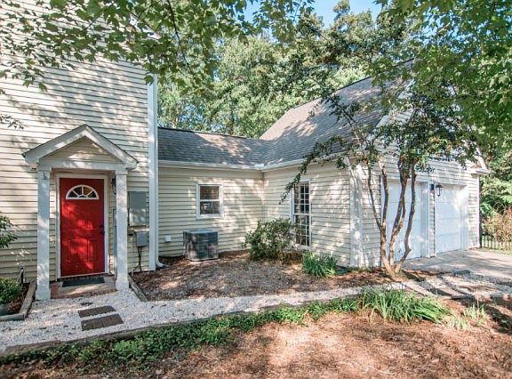 2nd image of 2106 Caleo Cres