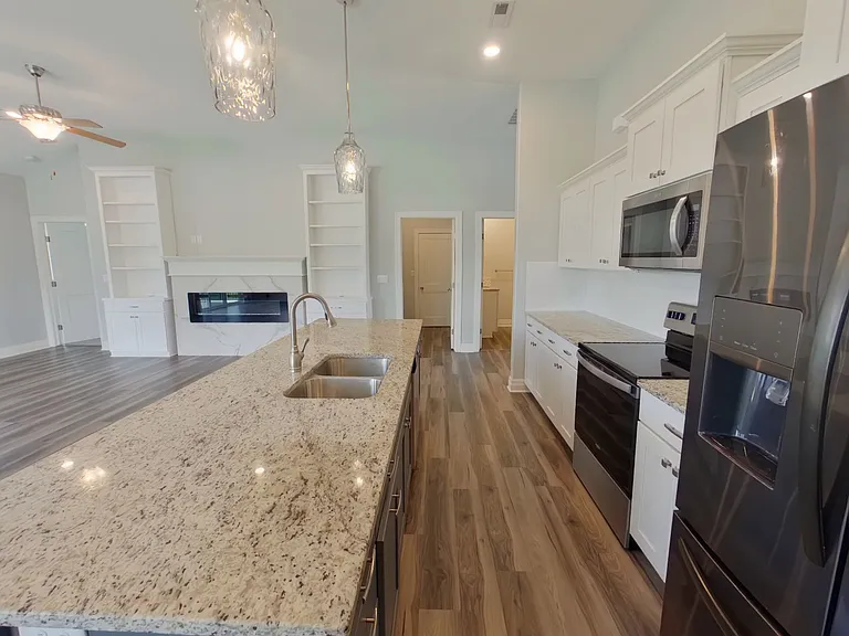 15024 W Hayden St — Photo 3
