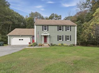 10 Garrison Heights Dr, Oxford, MA 01540