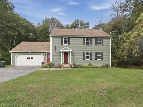 10 Garrison Heights Dr, Oxford, MA 01540