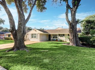 4550 Benning Dr, Houston, TX 77035