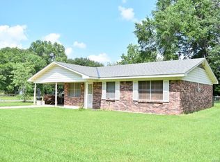 501 Lakeview Dr, Mooringsport, LA 71060
