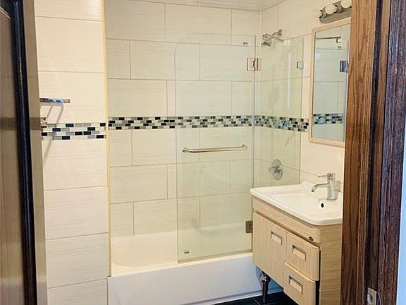 4th image of 2533 Ocean Ave APT 4B