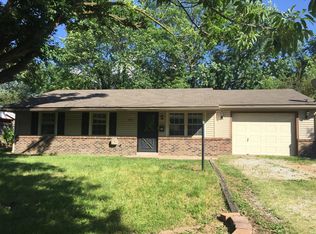 1413 Peace Dr, Belleville, IL