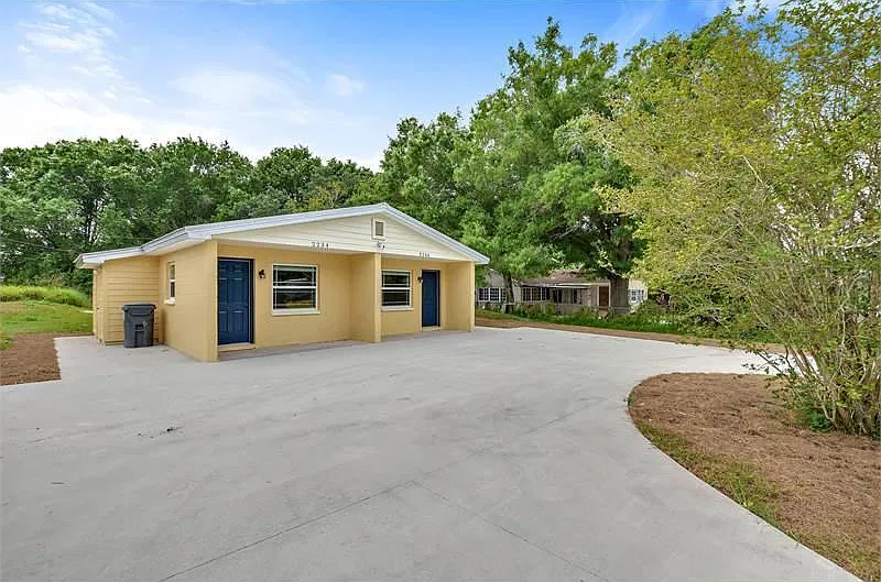 2 bed, 800 sqft, $1,200 — Photo 1