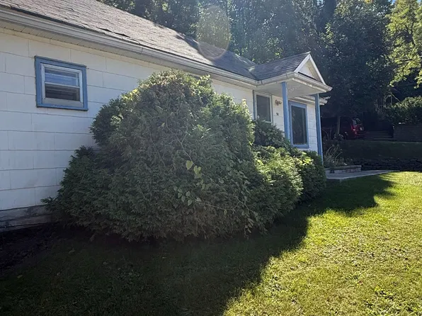 58 John St, Halton Hills, ON L7G 2J8