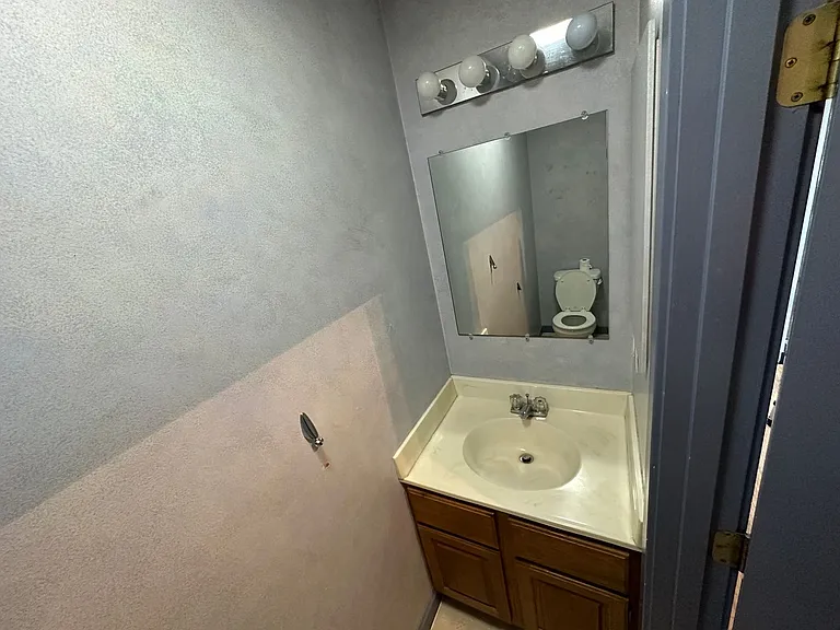 1 Salem Pl — Photo 7
