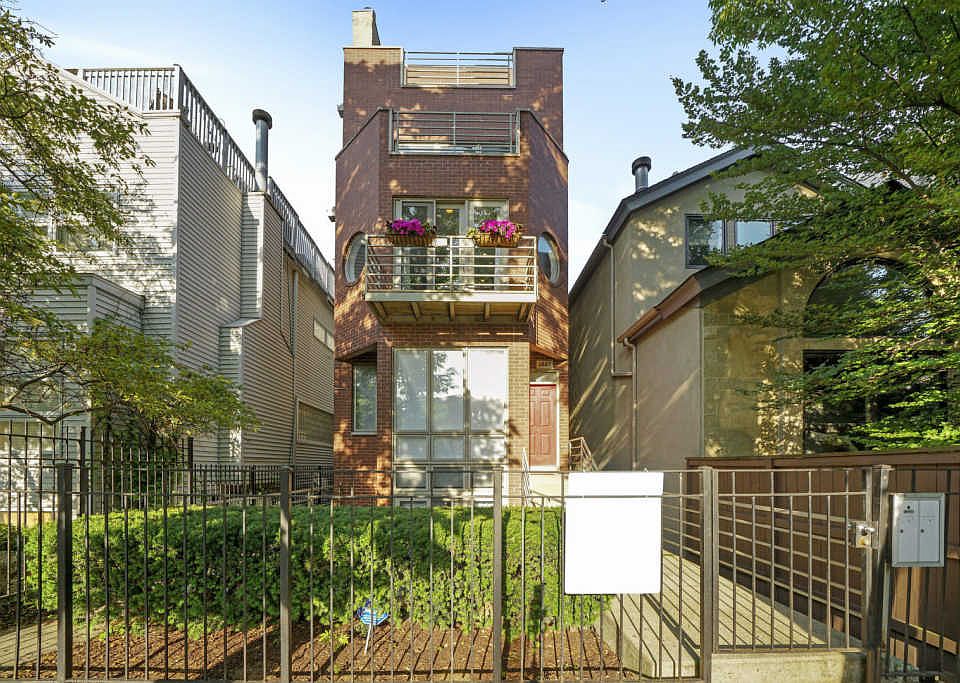 1st image of 1645 N Winchester Ave #2