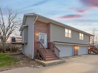 1345 Poplar St #2A, Highland, IL