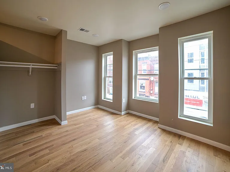 1806 N Willington St #2 — Photo 8