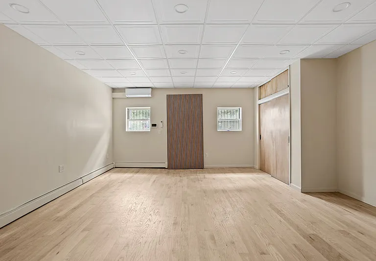 315 Leonard St #1B — Photo 4