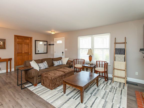 2nd image of 7968 Witherington Rd