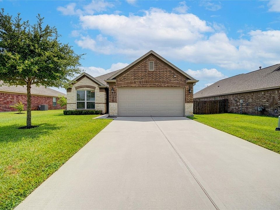 1st image of 4614 Coopers Hill Trl