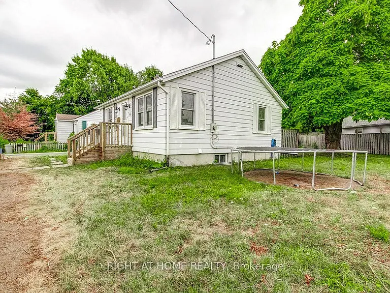 63 Kinsey St — Photo 3