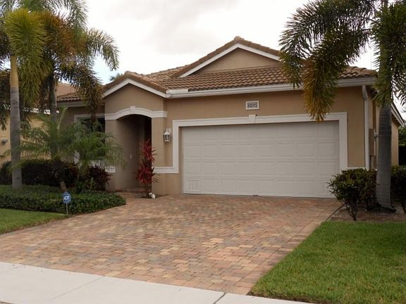 4th image of 4055 Trovita Blvd