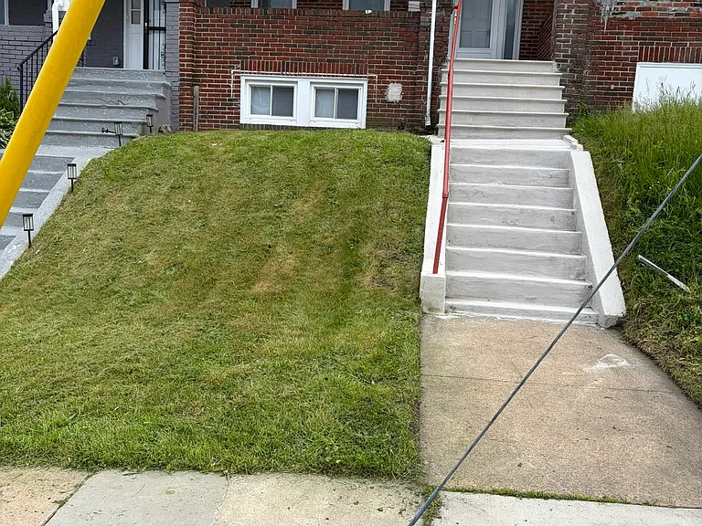 2905 Presbury St — Photo 1