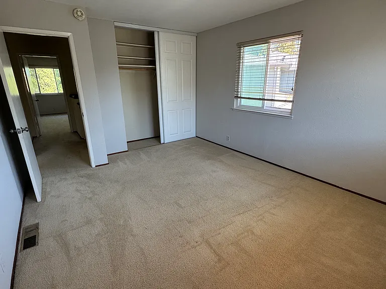 1635 Kentfield Ave — Photo 12