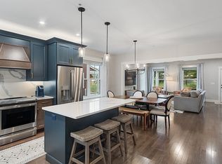 5 Powell St #A, Devens, MA 01434