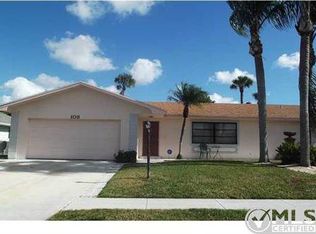 108 Champions Run, Riviera Beach, FL 33407