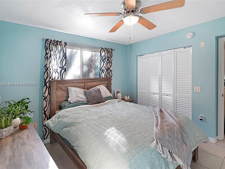 1107 Villa Ln #1107 — Photo 3